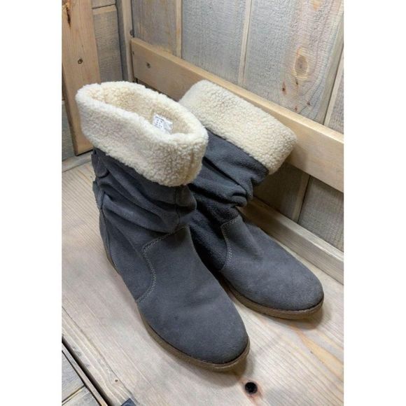 Us 7 B Lands End gray suede faux shearling lined winter snow booties pull on - Picture 2 of 7